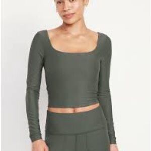 Old Navy Dark Green Long Sleeve Crop Top